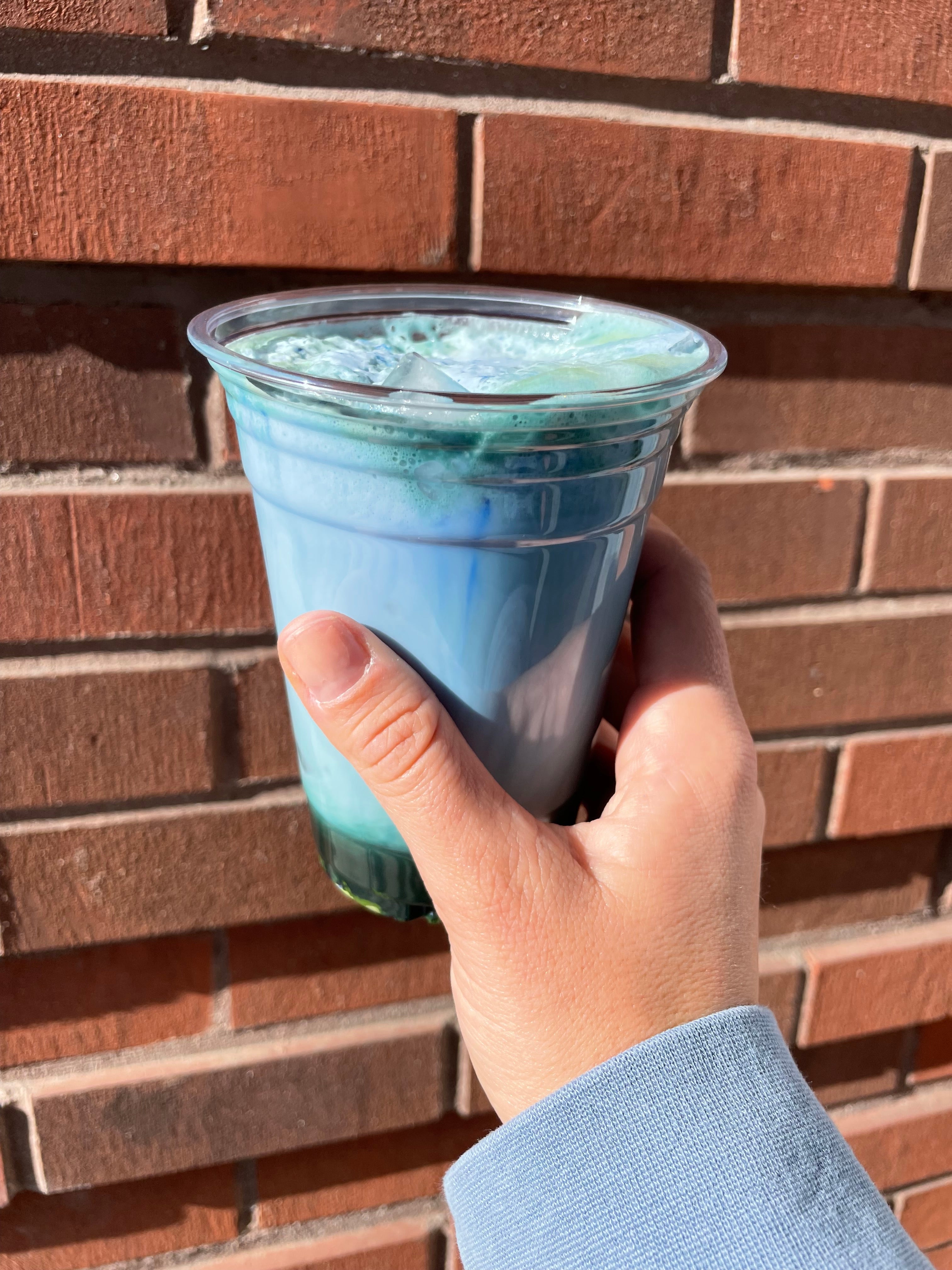 Blue Vanilla Matcha Latte with Sappy